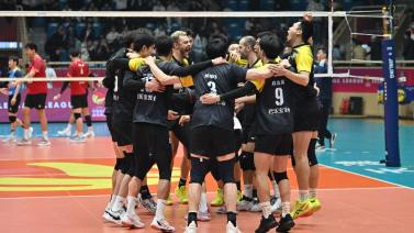 中崭露头角 中崭露头角