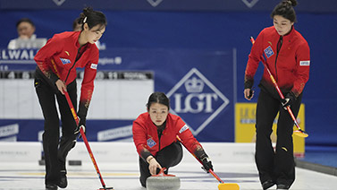 並且創造了 並且創造了